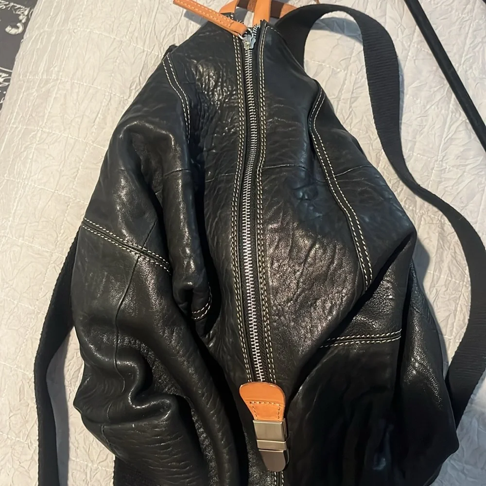 Italian leather backpack - Picture 2 of 4
